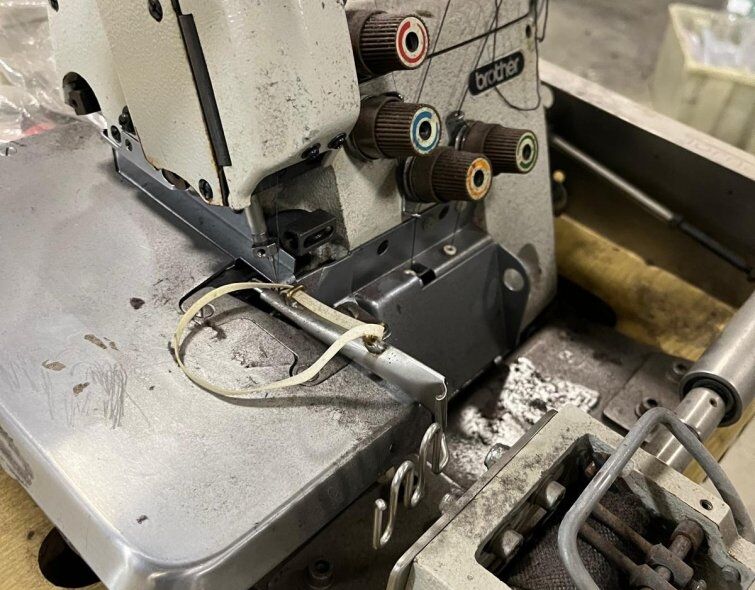 - INDUSTRIAL SEWING MACHINES